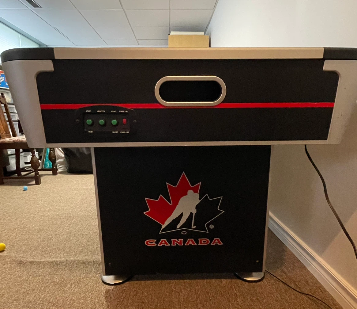 Air hockey game table with electronic scoreboard - photo 3