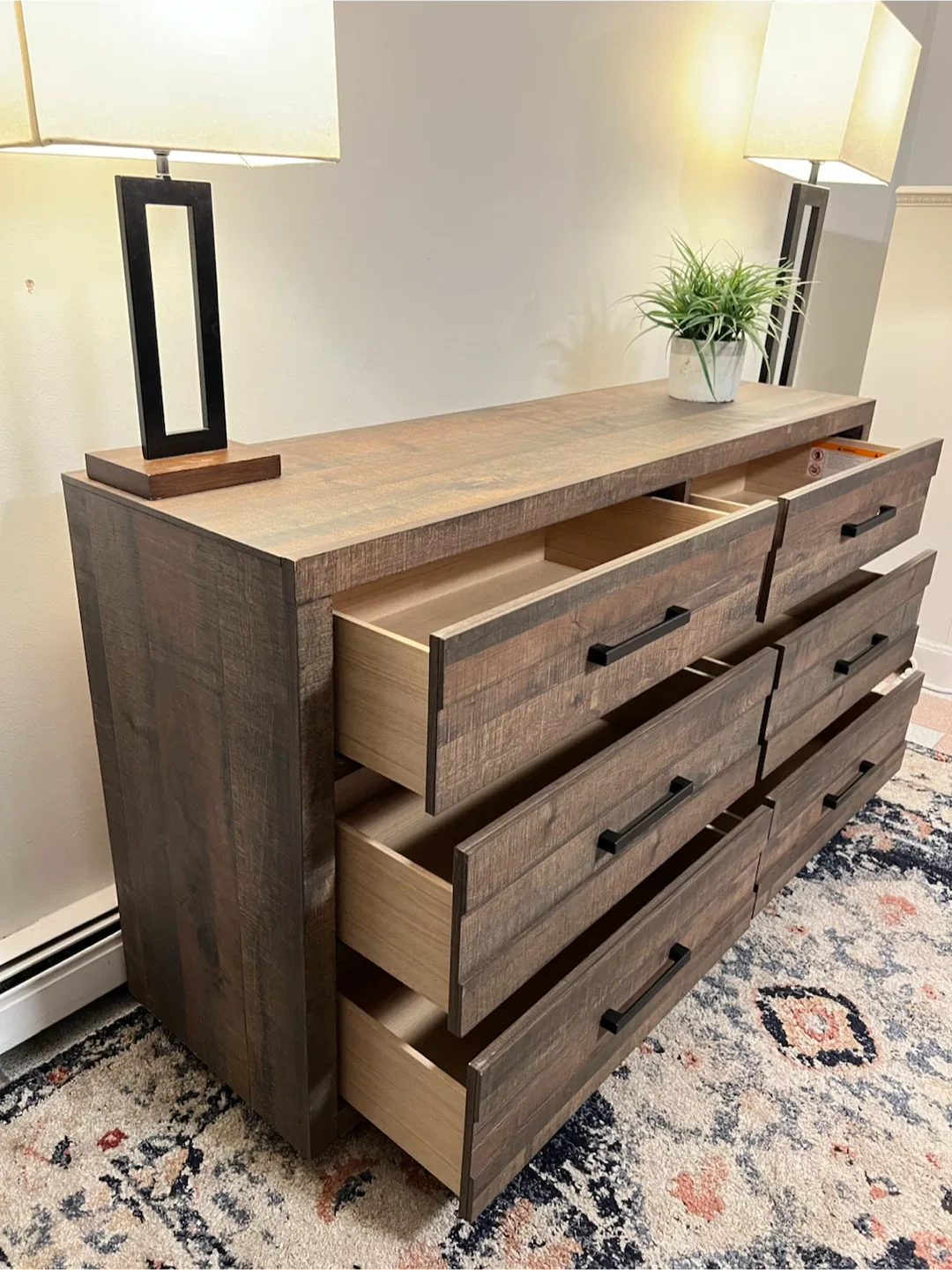 Modern Six-Drawer Dresser - Like New Cond. - Delivery Extra - photo 3