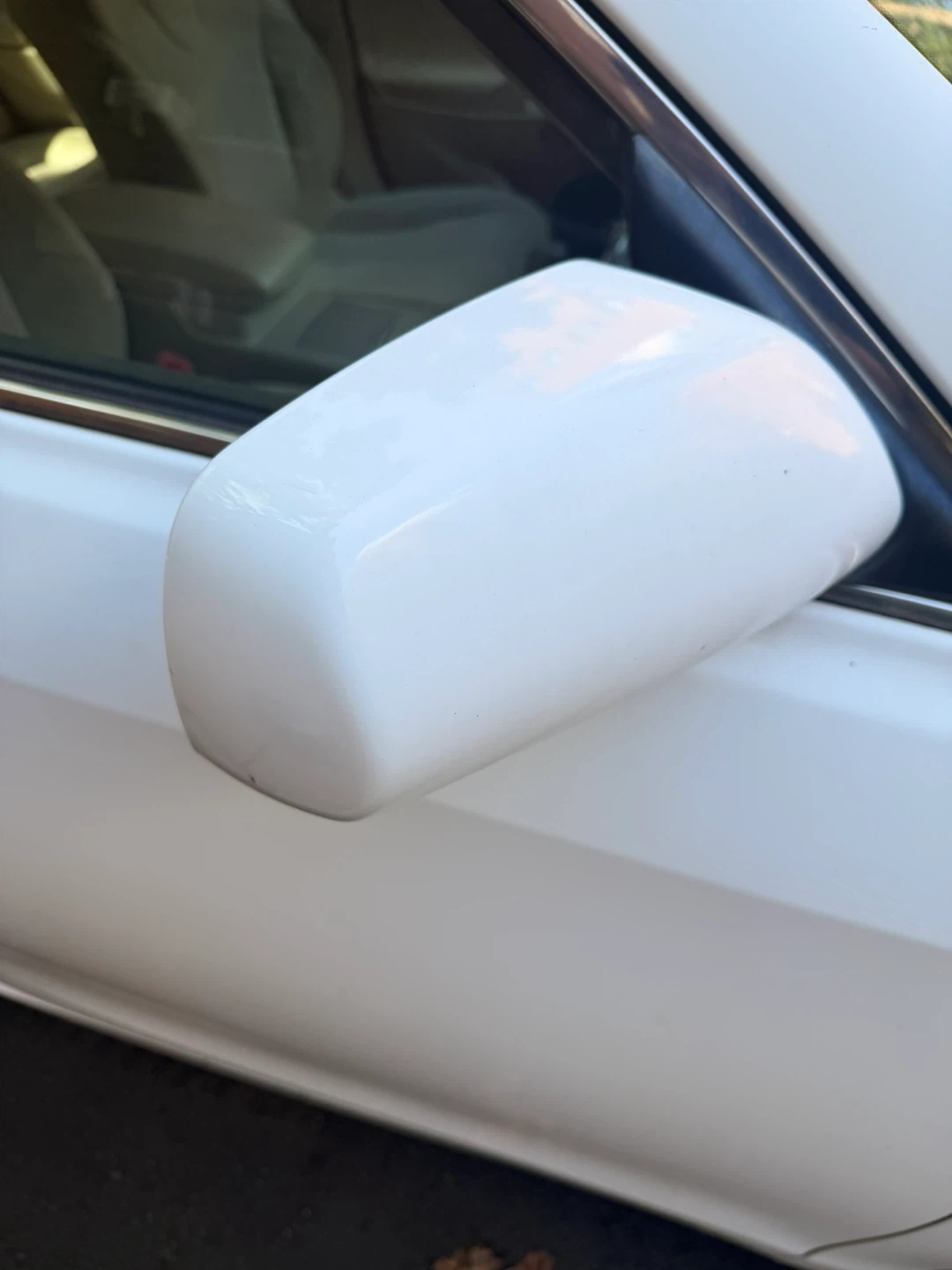 White Toyota Camry - photo 3