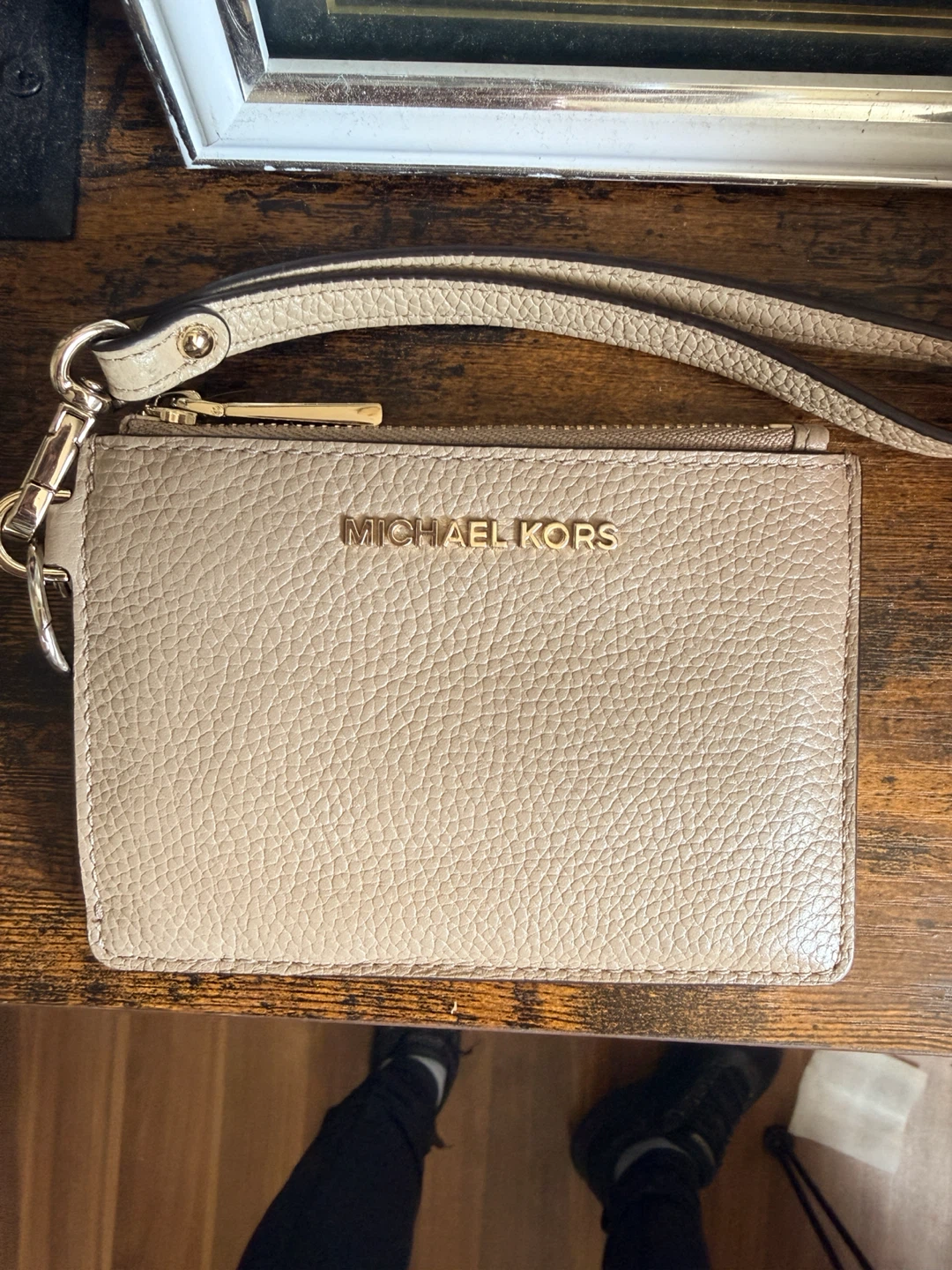 New Michael Kors Leather Wristlet Pouch - photo 3