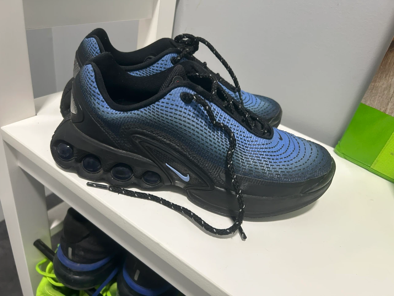 Nike Air Max Pulse Shoes 6.5 y