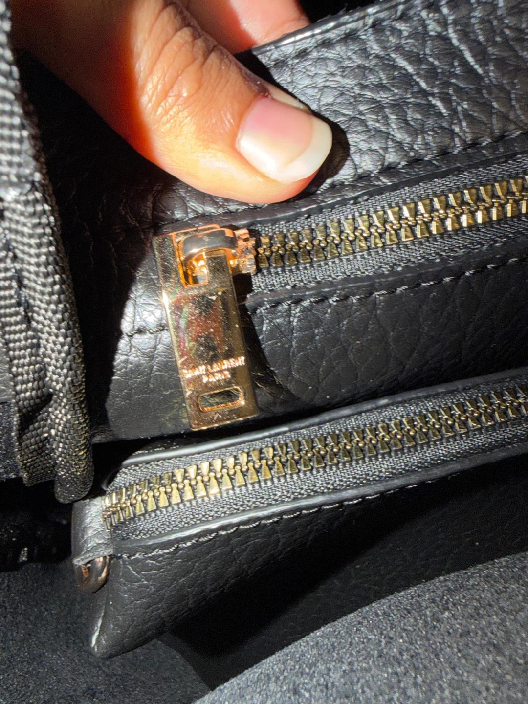 Saint Laurent Black Leather Bucket Bag - photo 4