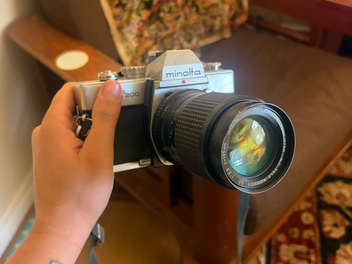 Minolta SRT-200 Vintage Functional Film Camera - photo 2