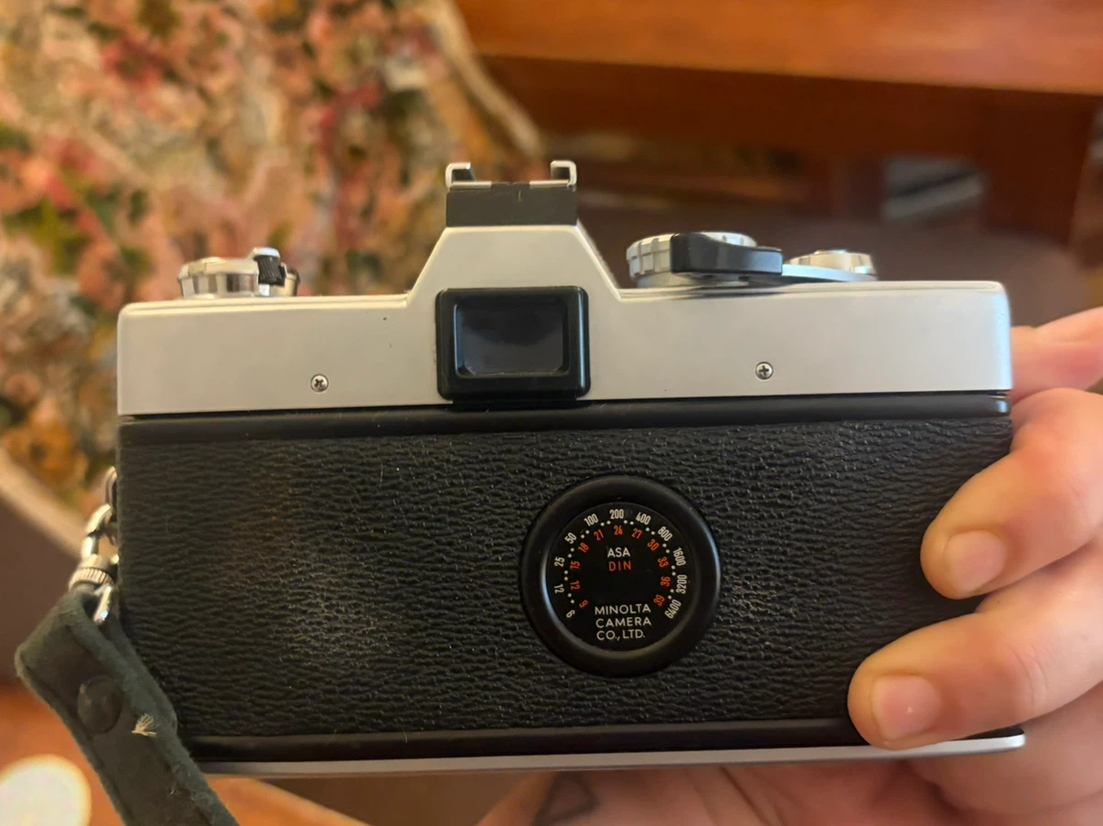 Minolta SRT-200 Vintage Functional Film Camera - photo 3