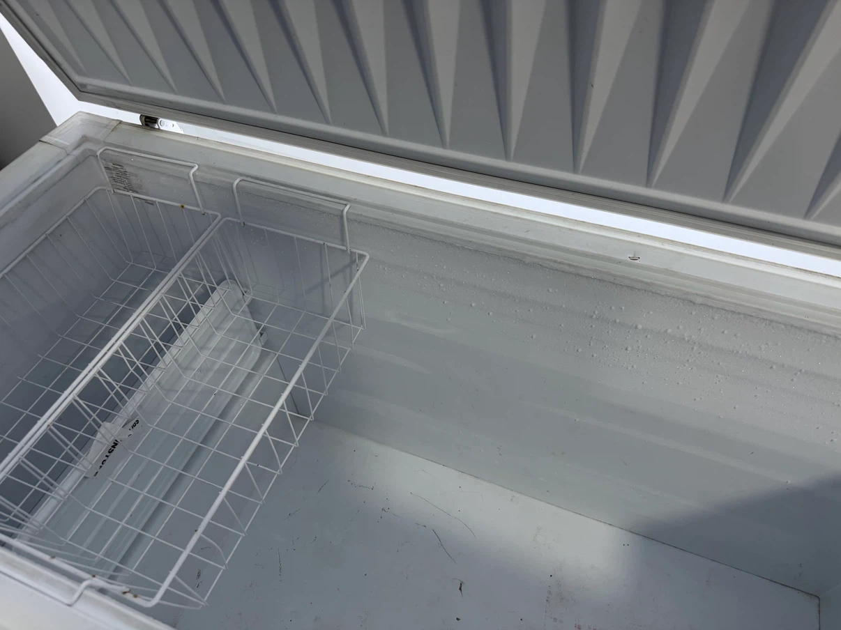 General Chest Freezer - photo 3