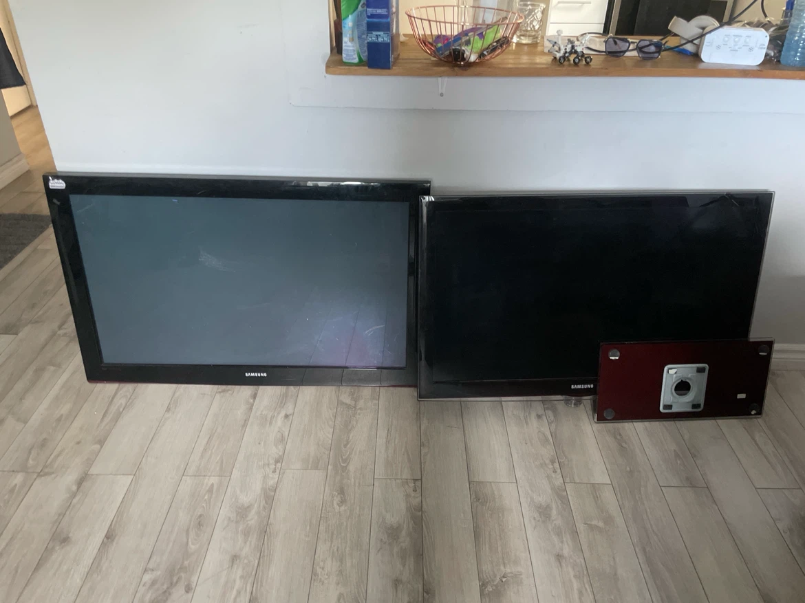 Samsung 40-inch LCD Television