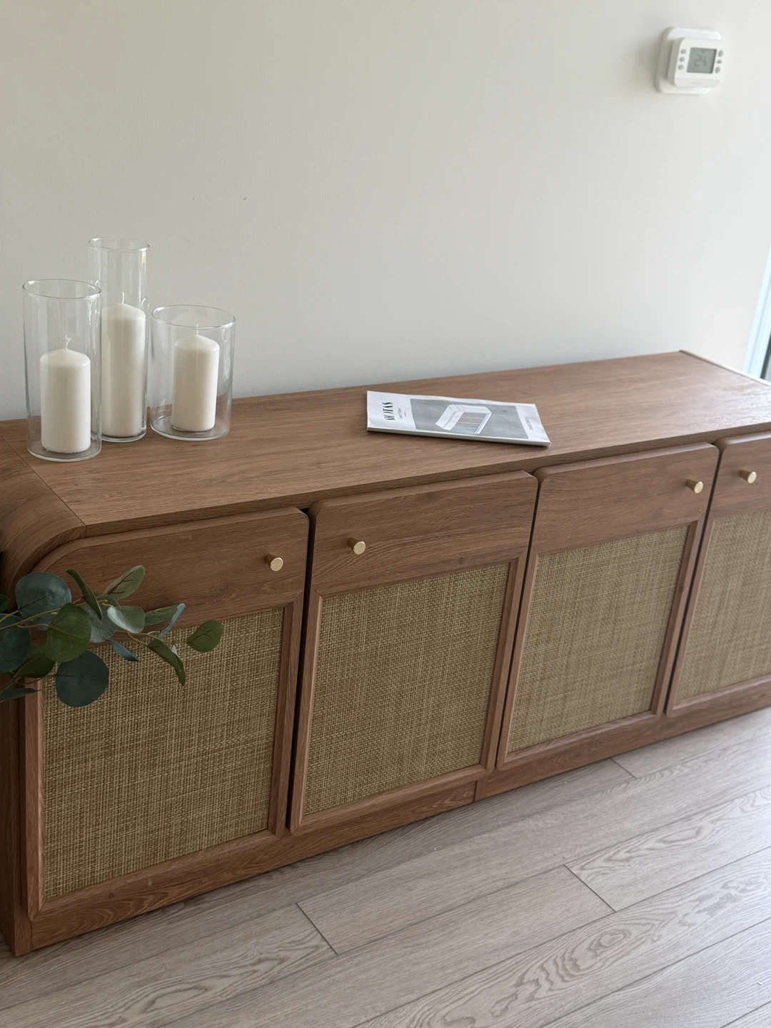 SICOTAS Crescent Collection TV Stand,Free Delivery - photo 4