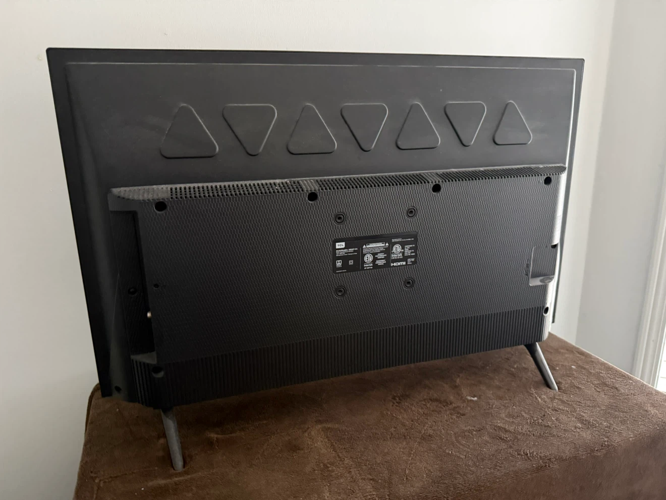 TCL 32S327-CA Roku TV - photo 2
