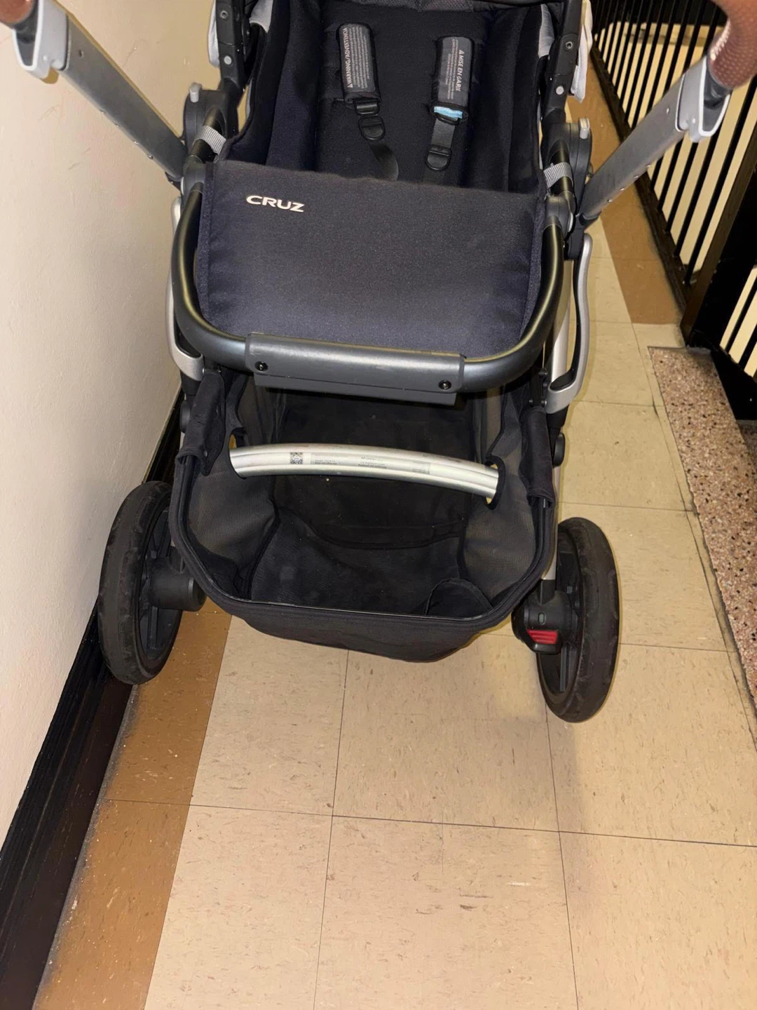 UPPAbaby Cruz V2 stroller - photo 3