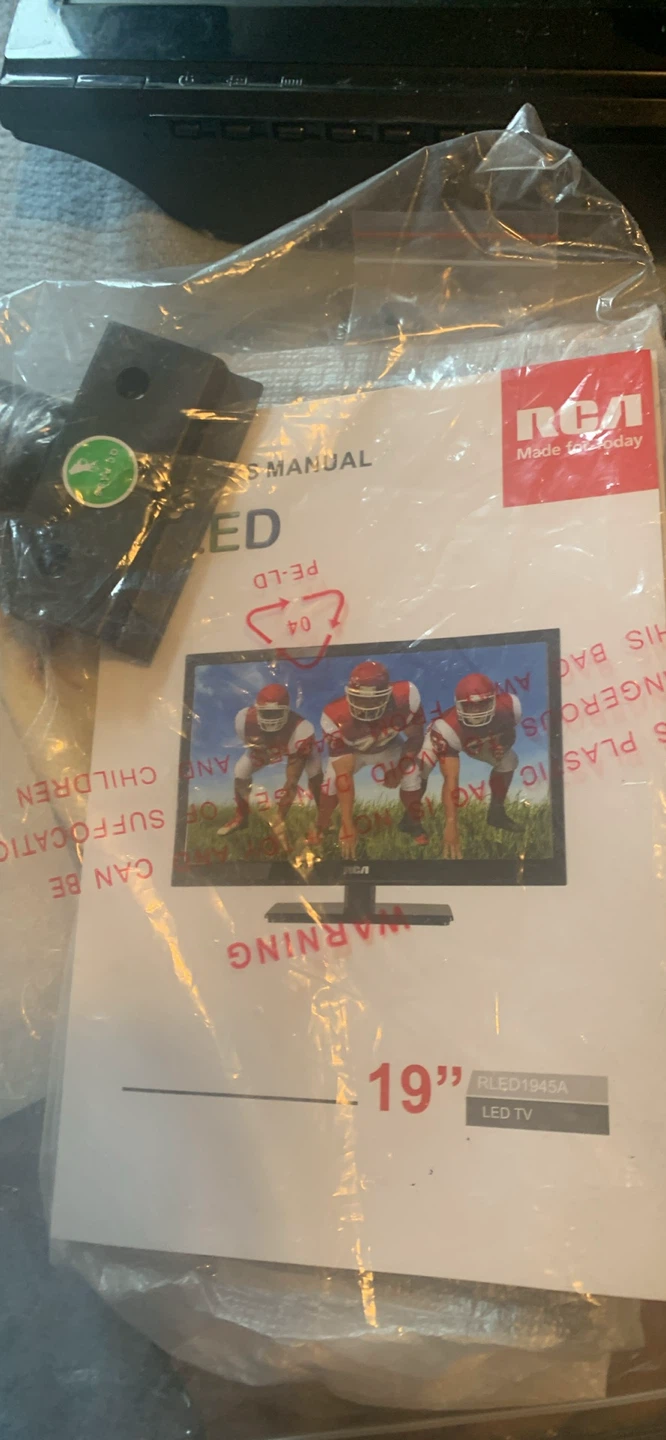 RCA 19-inch LED TV.  NO REMOTE