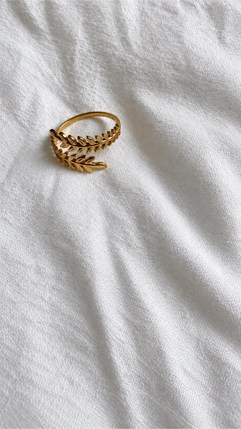 Gold Leaf Ring - photo 3