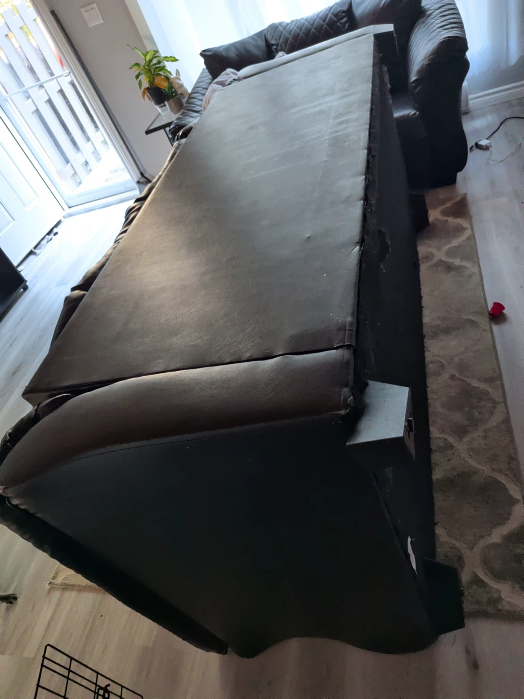 Coach and loveseat - photo 4