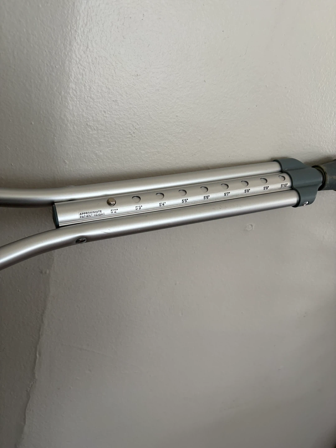 Adjustable Aluminum Underarm Crutches - photo 3