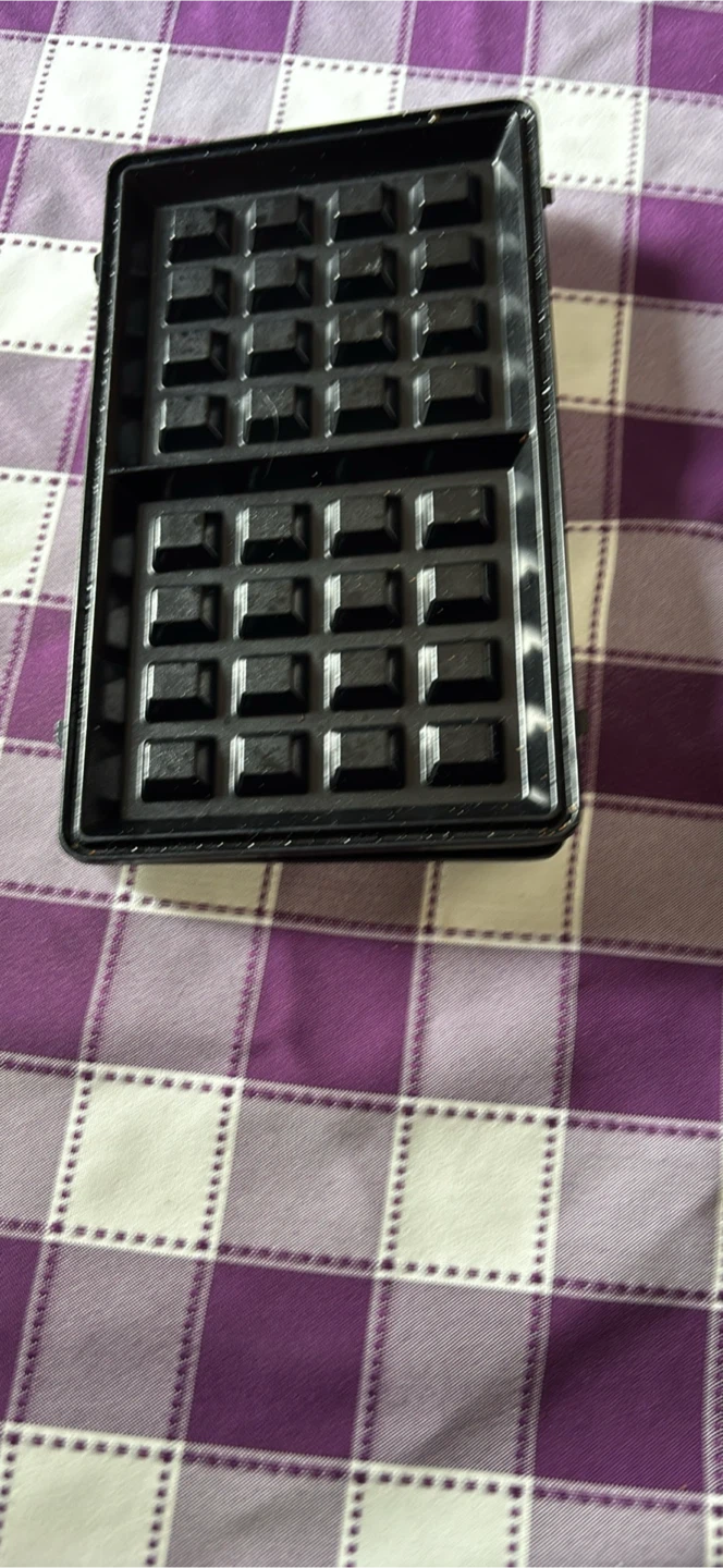 Black+Decker Waffle Maker - photo 2