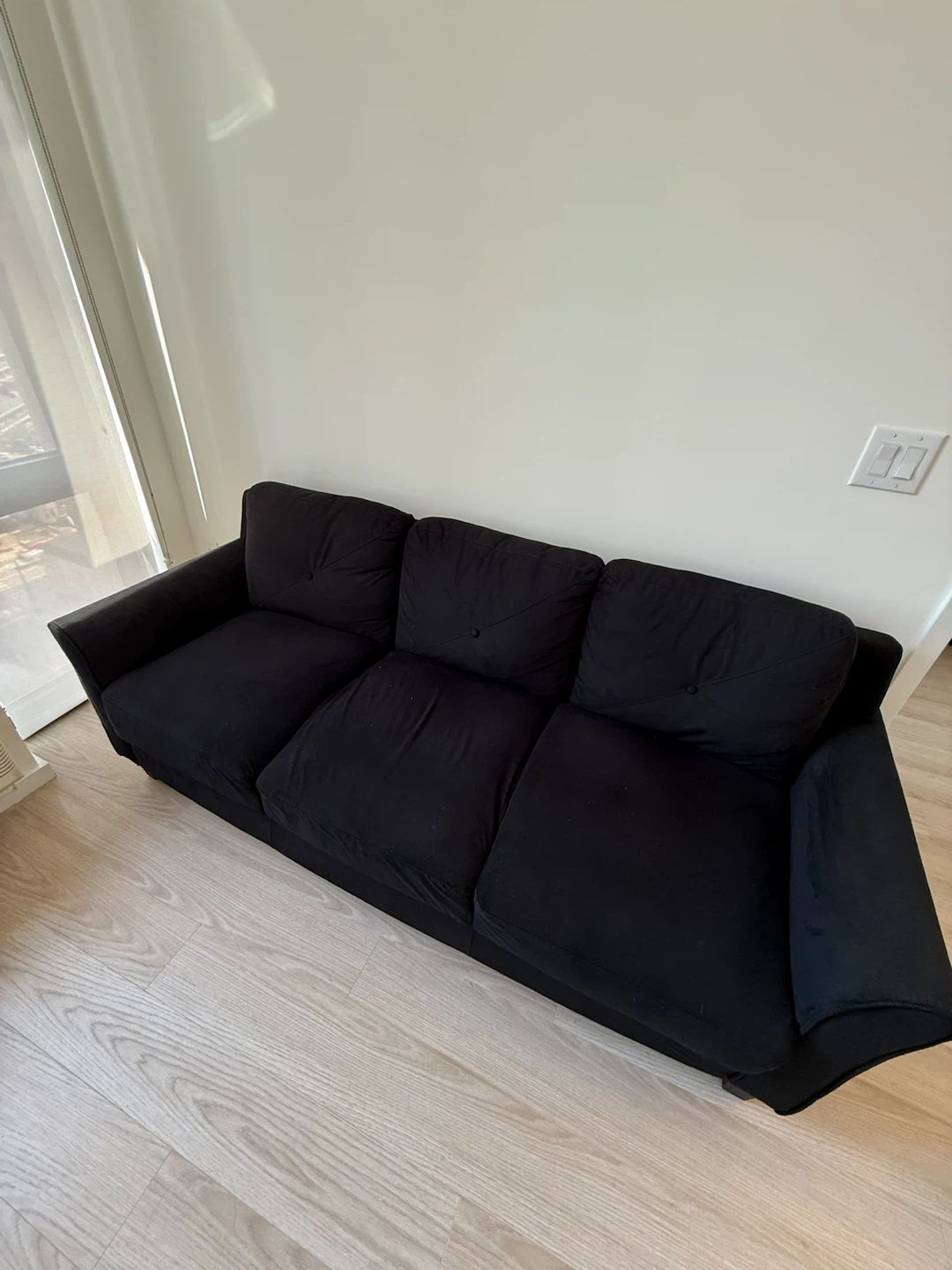Three-Seater Black Sofa - photo 2