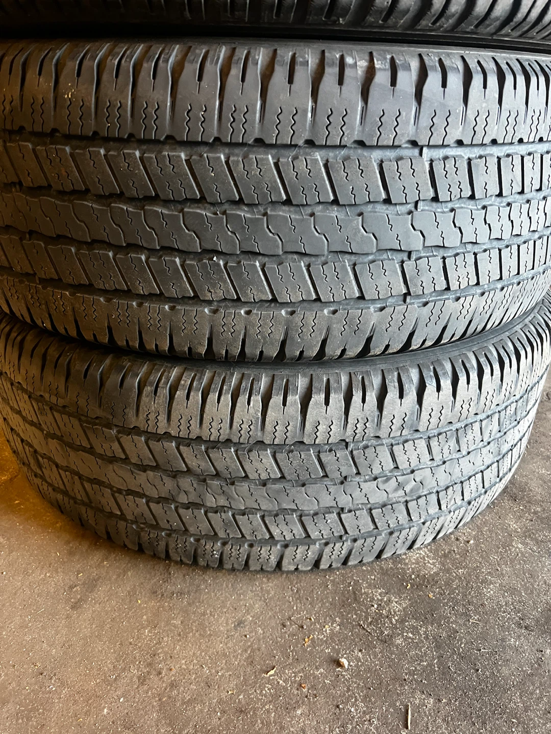 p275/60R16 Goodyear Wrangler tires - photo 2