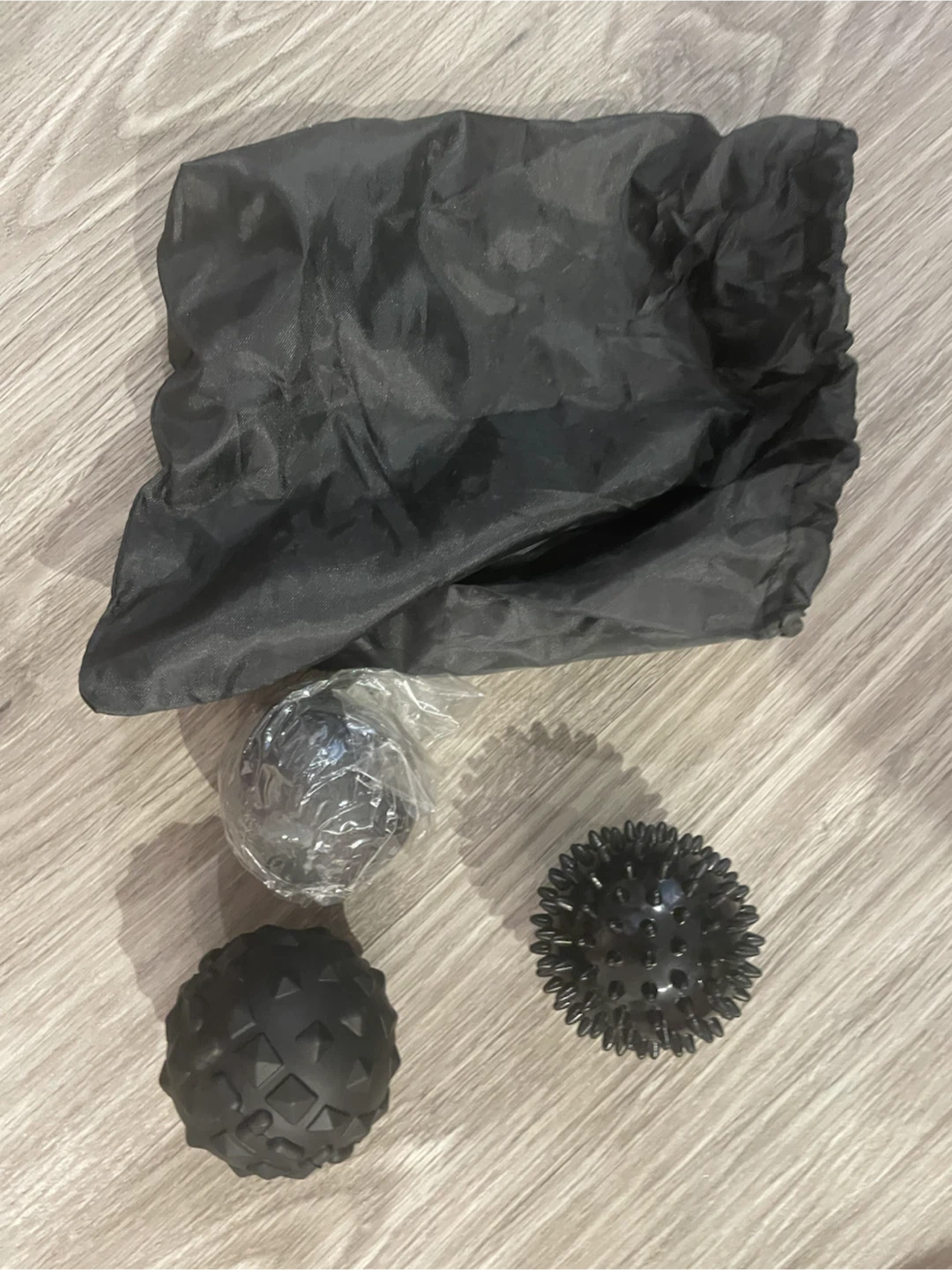 14 packs of Set of 3 Black Massage Balls