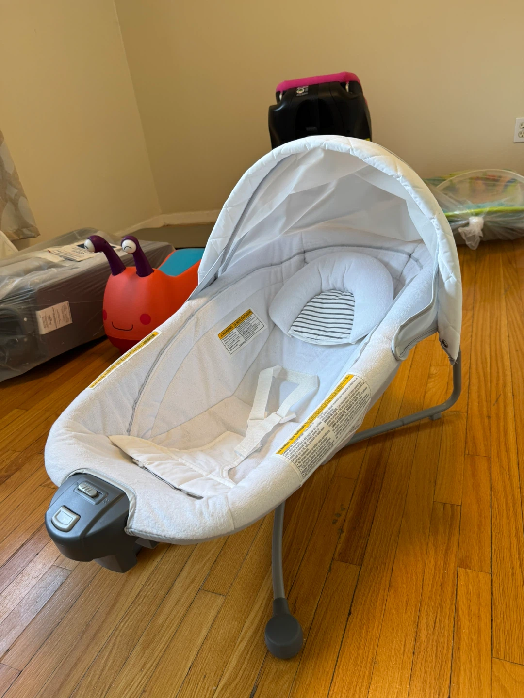 Baby rocking chair. - photo 2