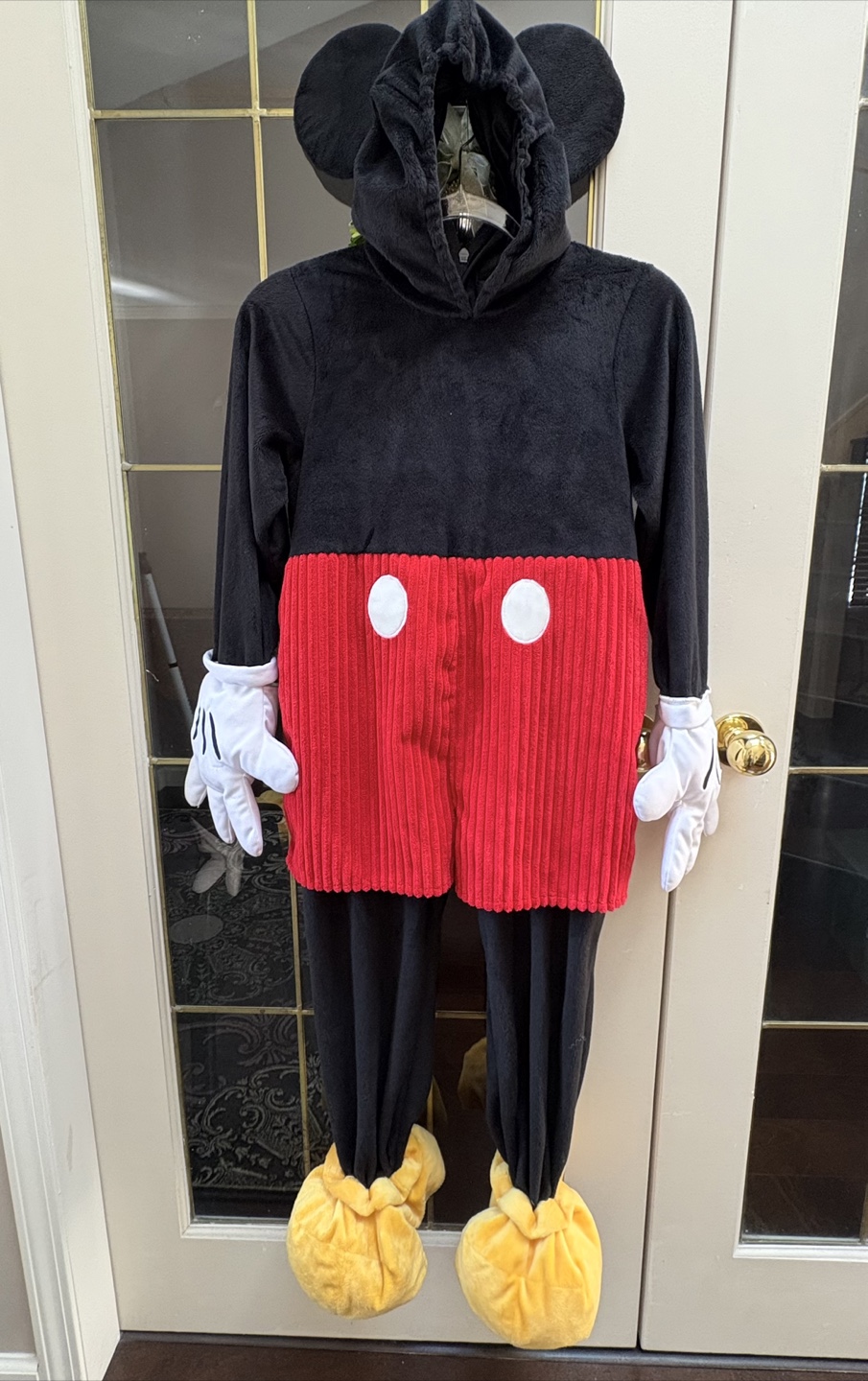Disney Store Mickey Mouse Costume - photo 2
