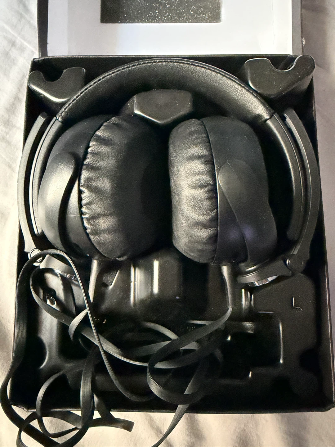 Sony Wired Over-Ear Headphones - photo 3