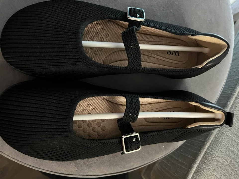 Steve Madden Black Mary Jane Flats