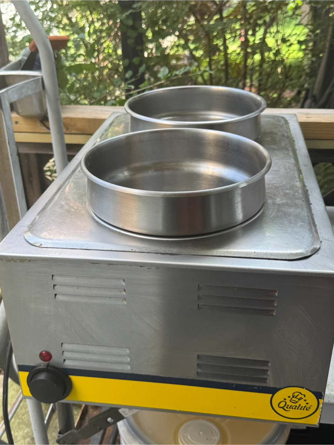 Qualite Dual Food Warmer with cover and  2 inserts - photo 3