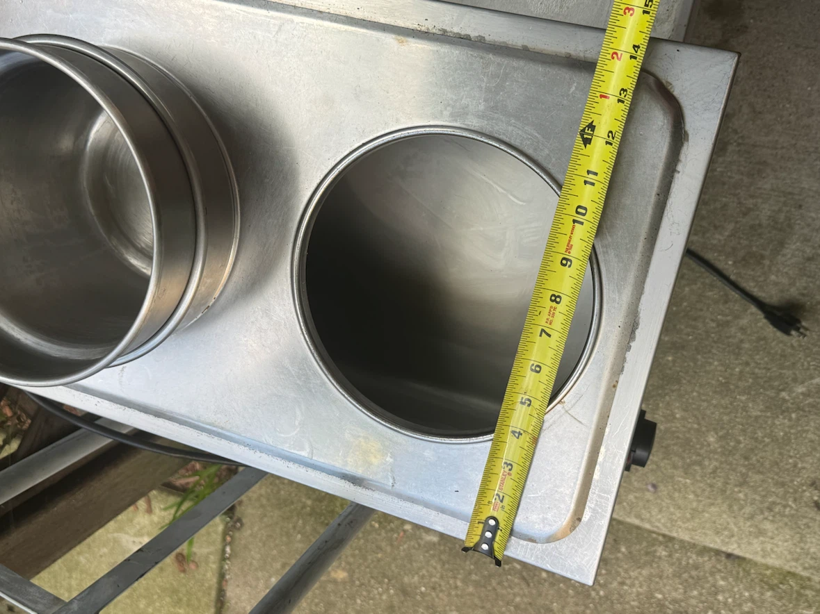 Qualite Dual Food Warmer with cover and  2 inserts - photo 5