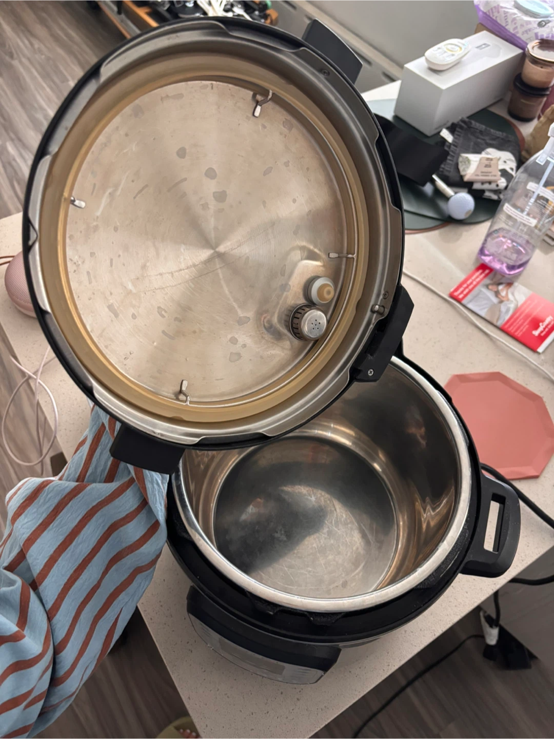 Instant Pot Duo Multi-Use Pressure Cooker - photo 2