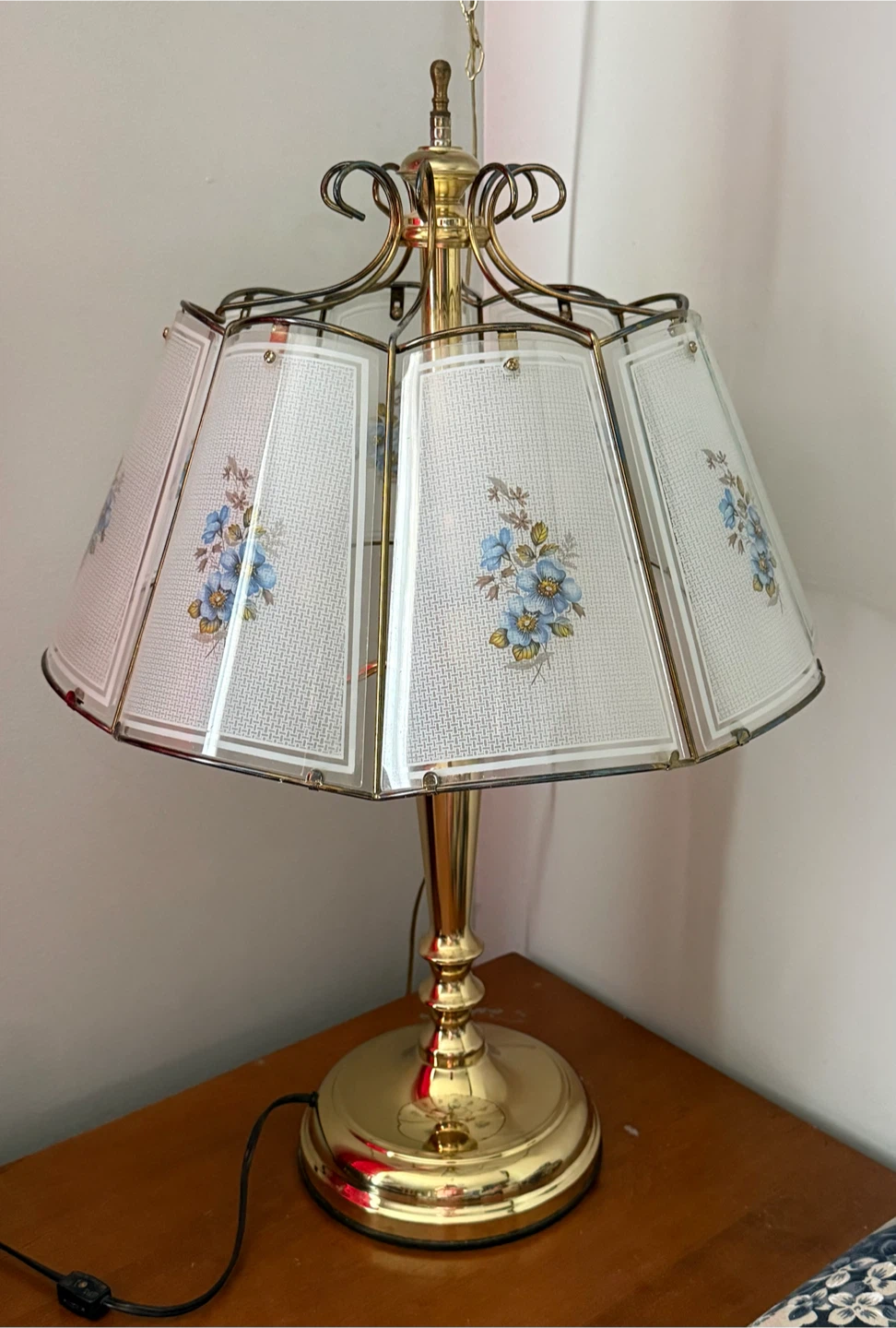 Vintage Brass floral Glass Panel Lamp