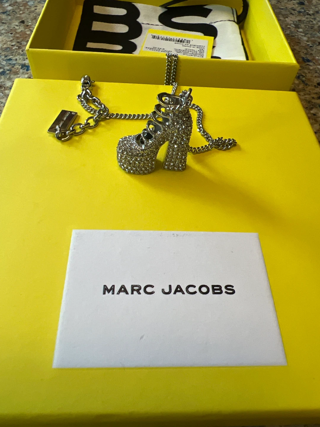 Marc Jacobs platform shoe necklace with crystals - photo 2