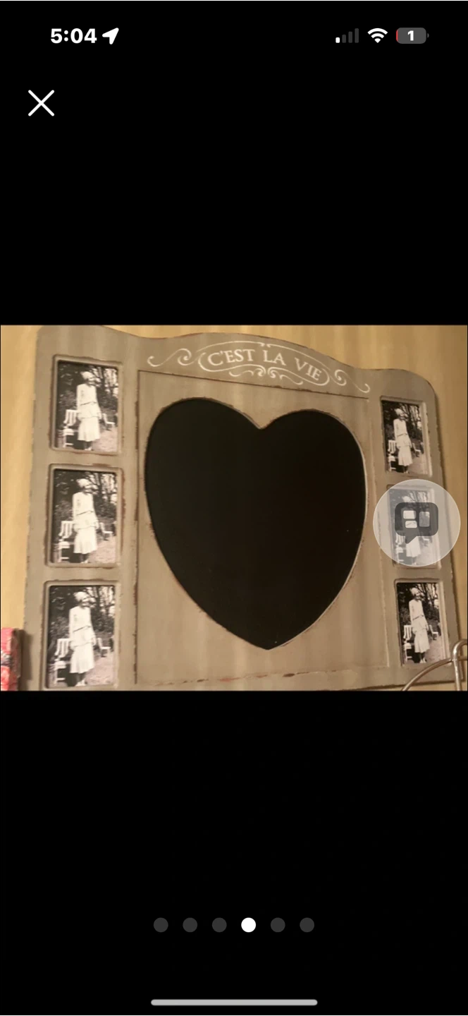 Cest La Vie wall decor with photo frames and chalkboard
