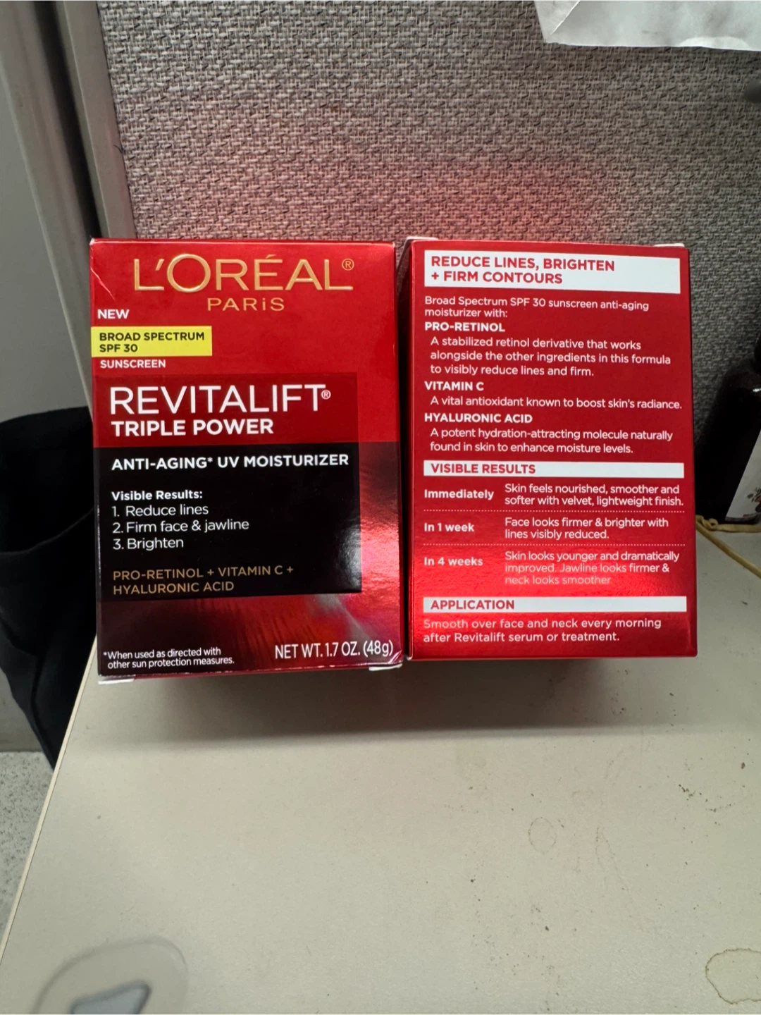 L'Oreal Revitalift Triple Power Moisturizer