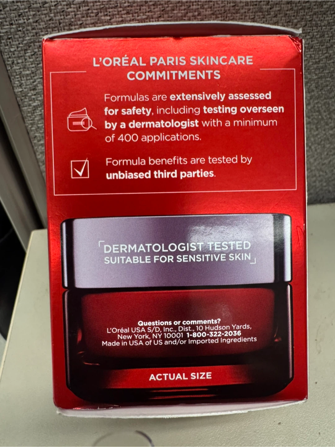 L'Oreal Revitalift Triple Power Moisturizer - photo 2