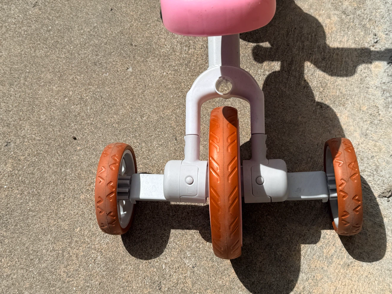 BRAND NEW: XJD Toddler Tricycle Pink - photo 3
