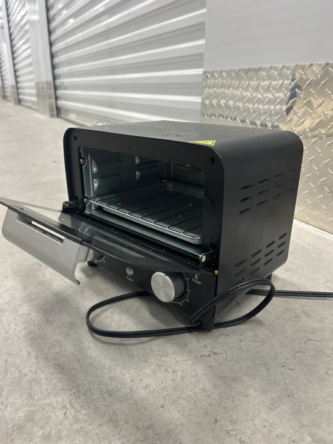 Black Compact Toaster Oven
