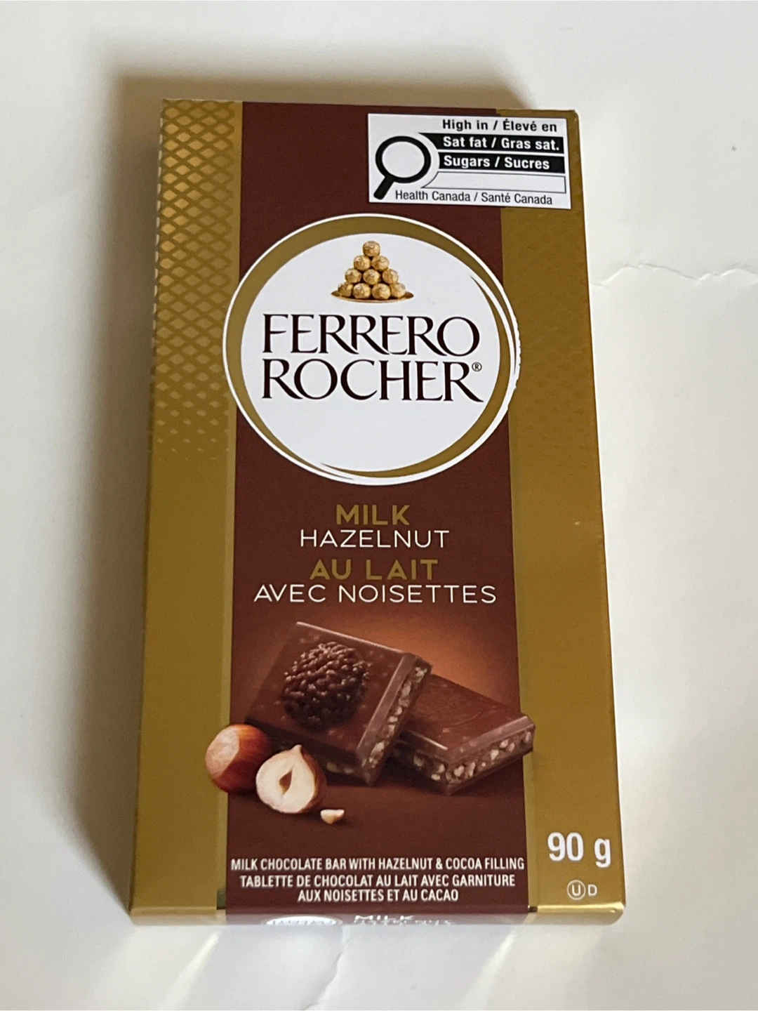 Ferrero Rocher Milk Hazelnut Chocolate Bar 90g