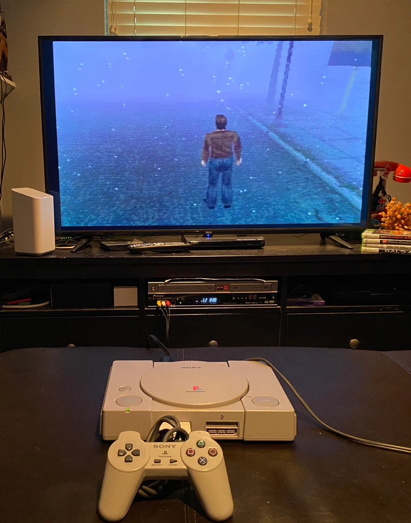 Playstation 1 Console (With Controllers & Wires) - photo 3