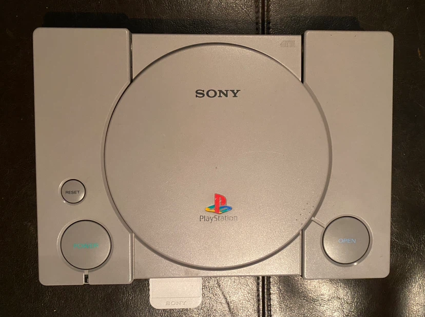 Playstation 1 Console (With Controllers & Wires) - photo 4