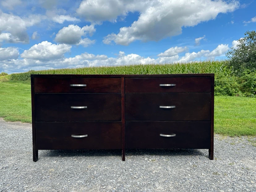 Beautiful Modern Expresso Dresser (CAN DELIVER)