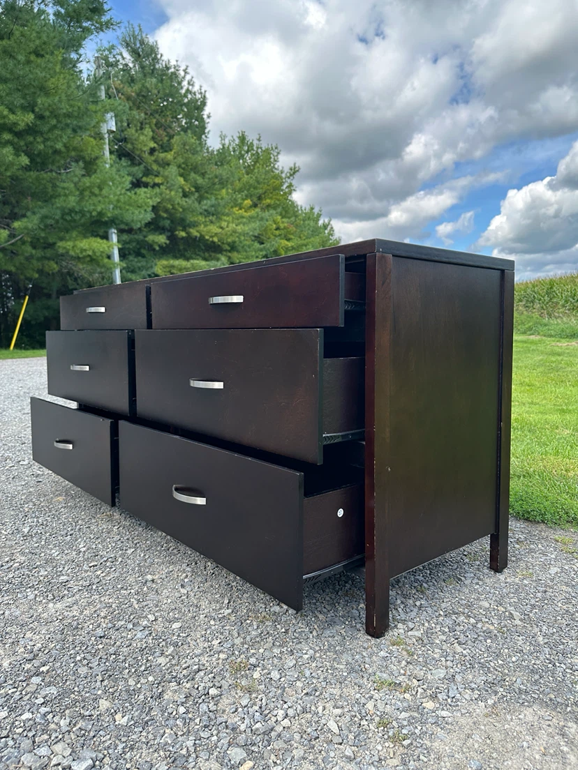 Beautiful Modern Expresso Dresser (CAN DELIVER) - photo 4