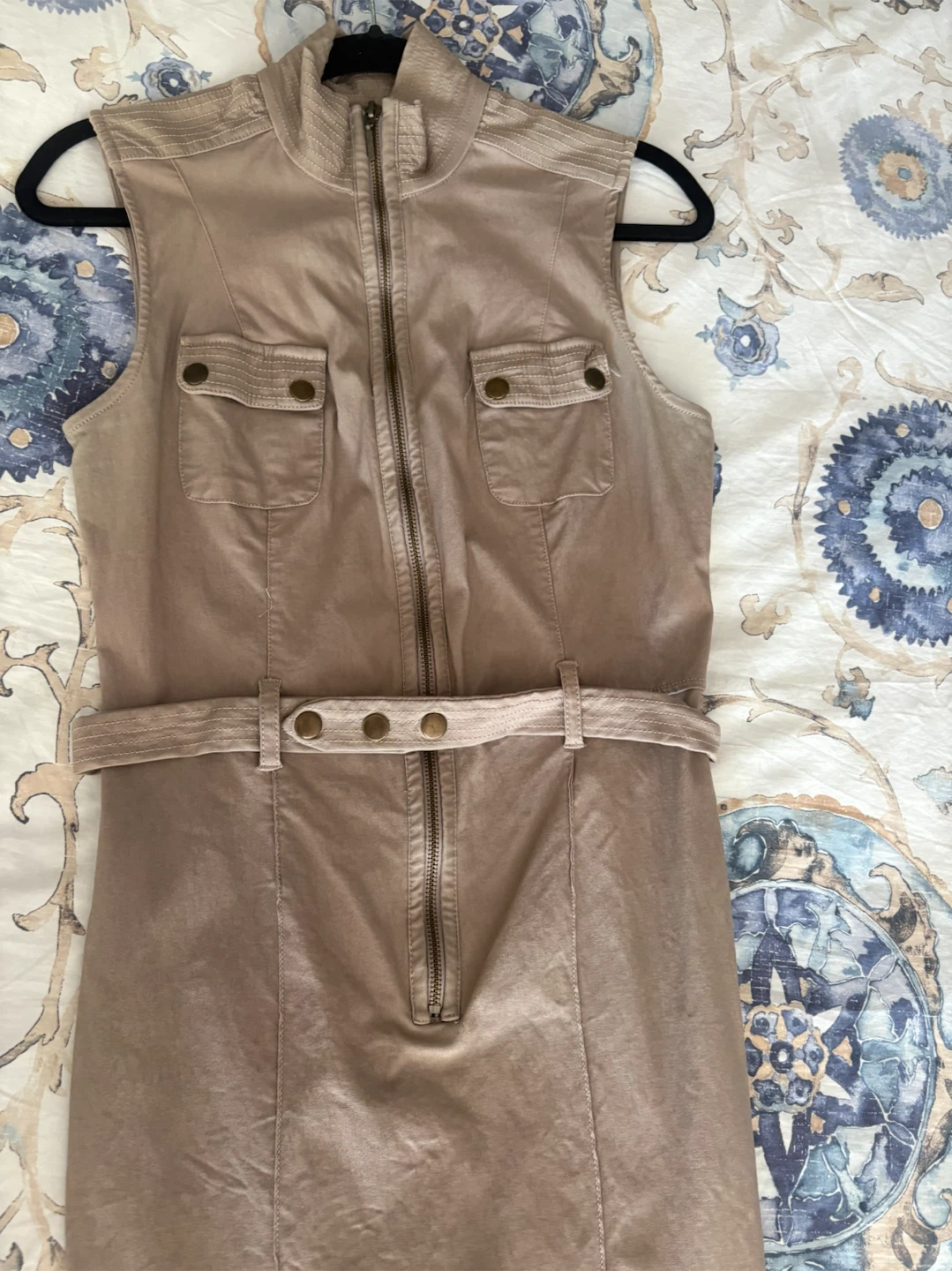 Le Château Sleeveless Dress - Medium - photo 2