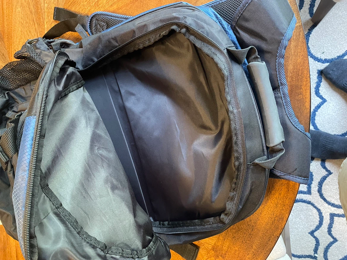 Like new! Targus laptop backpack - photo 2
