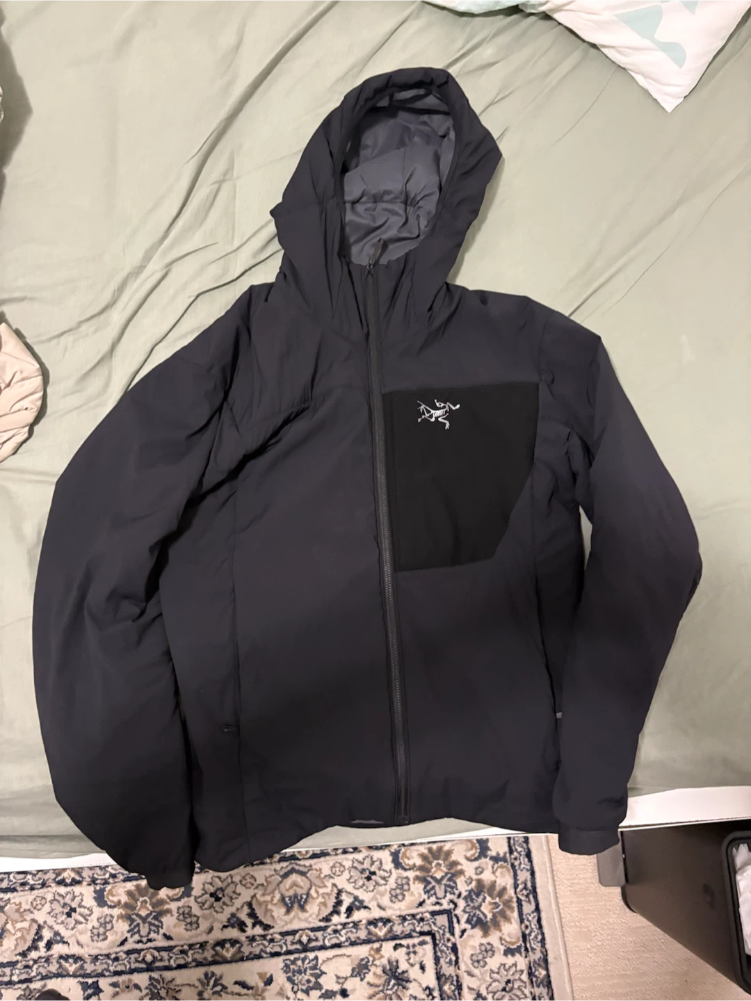 Arc'teryx Hooded Jacket Black