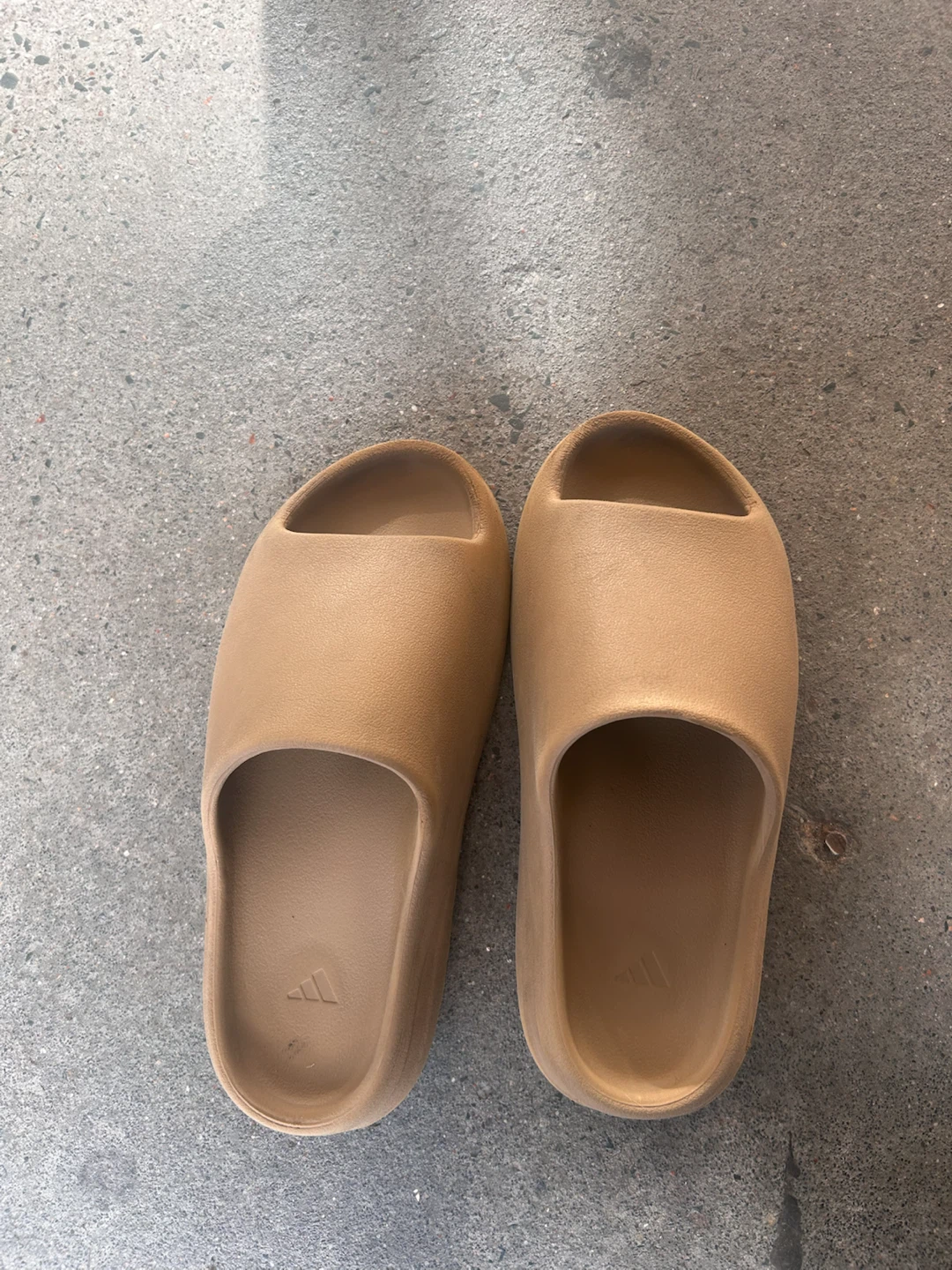 Adidas Yeezy Slide Earth Brown