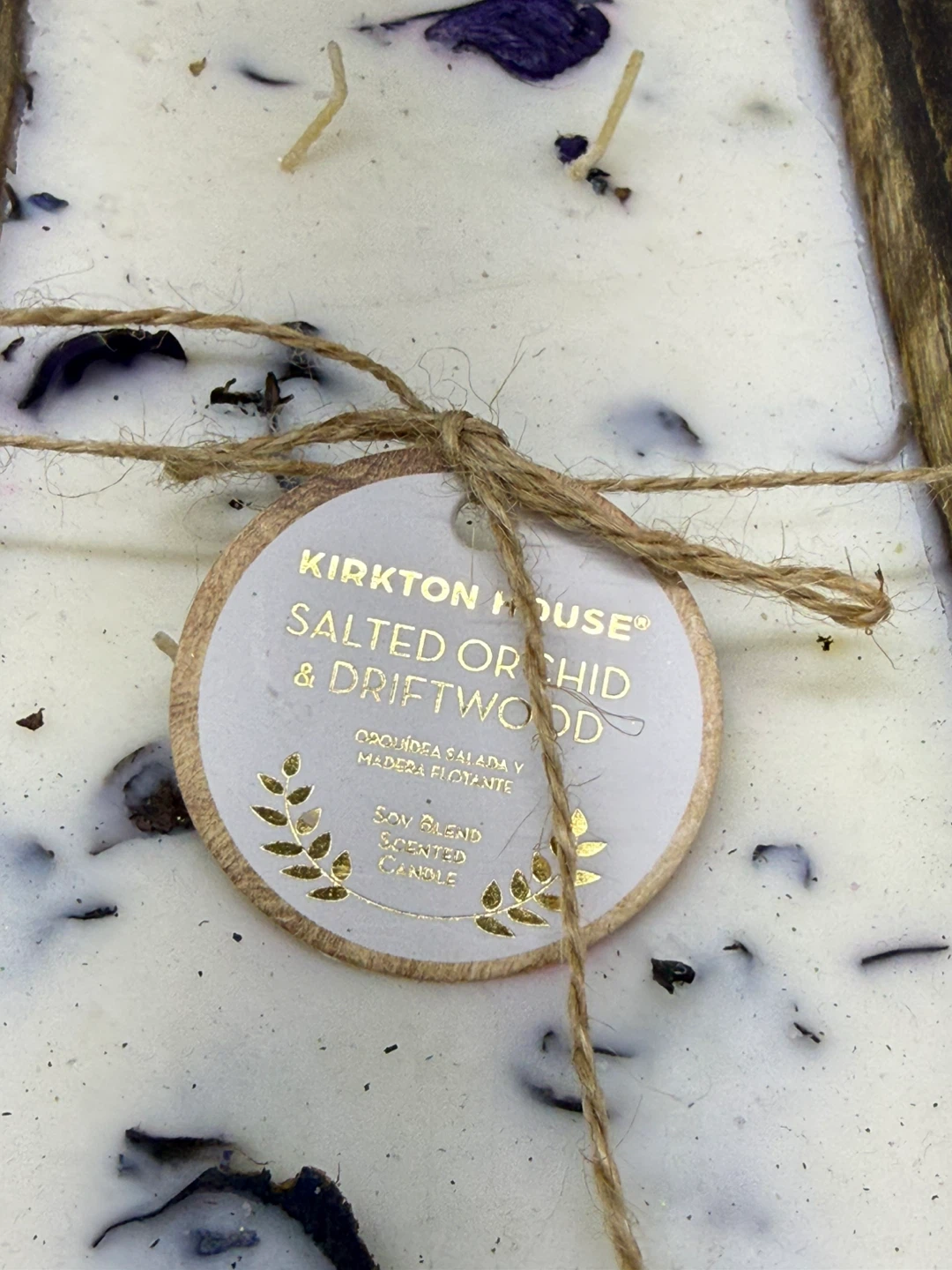 Kirkton House Salted Orchid & Driftwood Dough Bowl Candle - photo 4