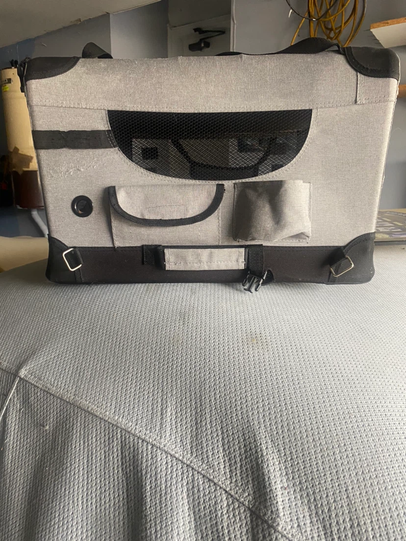 Veehoo Soft-Sided Pet Carrier