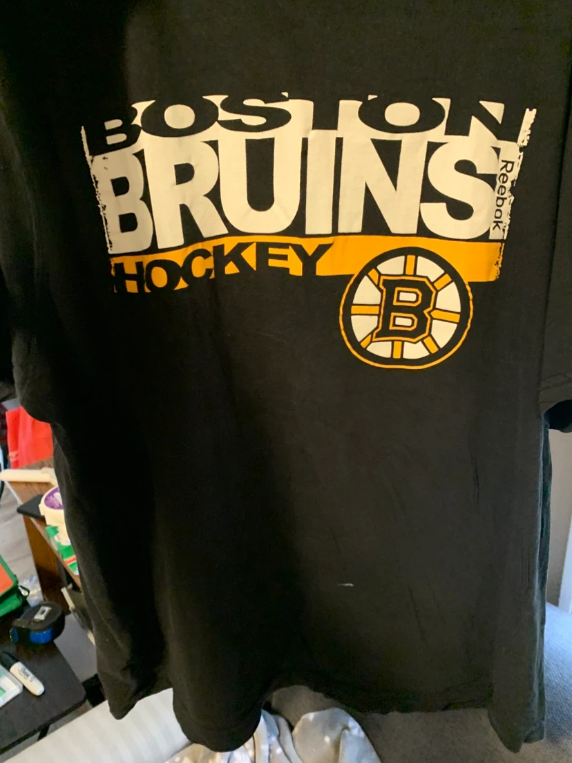 3 Boston Bruins Reebok T-shirts. $7 ea or 3 for 15 - photo 3