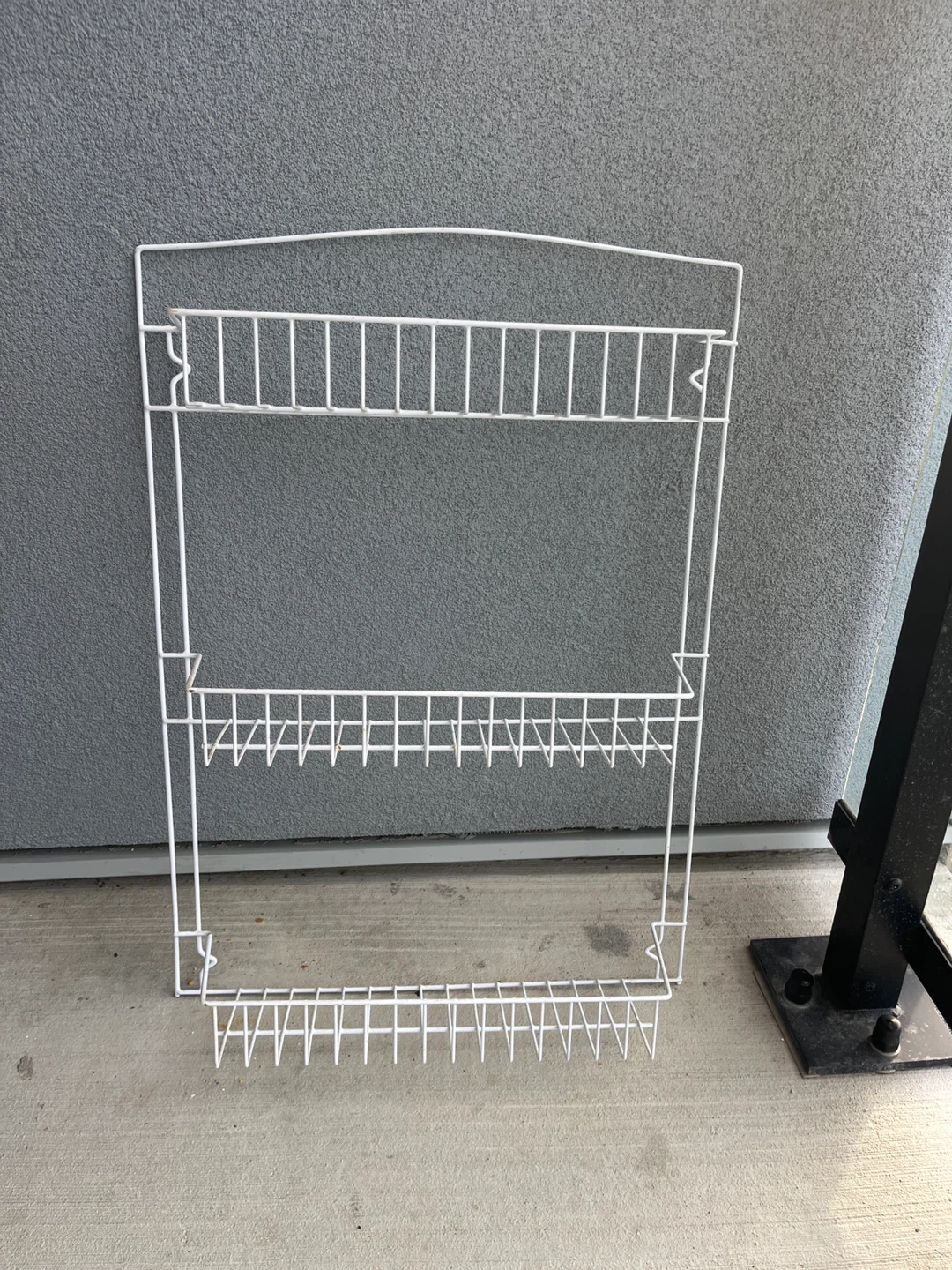 Set of Two White Wire Over-the-Door hanging Organizers - photo 2