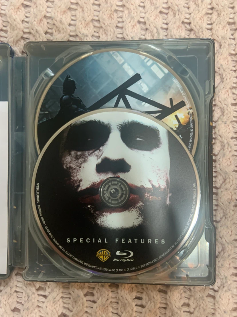 The Dark Knight Blu-ray Steelbook - photo 3