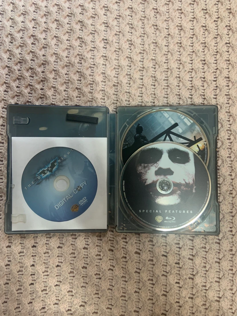 The Dark Knight Blu-ray Steelbook - photo 4